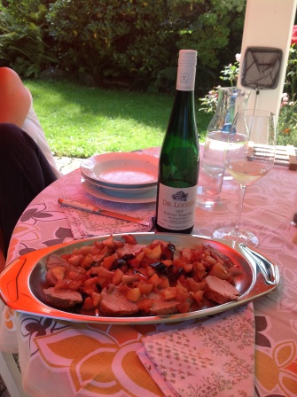 Maialino con mele min.jpg